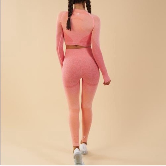 Gymshark Ombre Seamless Coral Peach Set - Picture 2 of 16